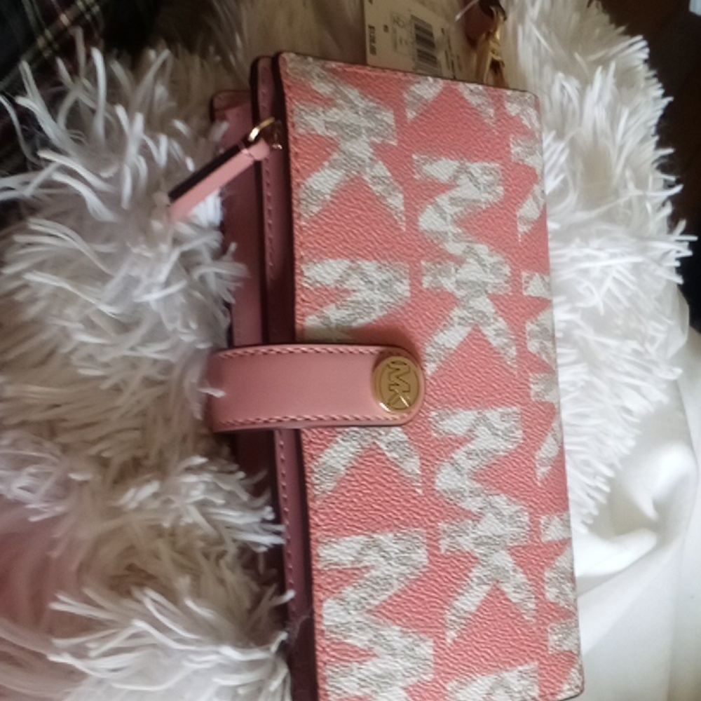 NWT Michael Kors Jet Set multi phone wristlet